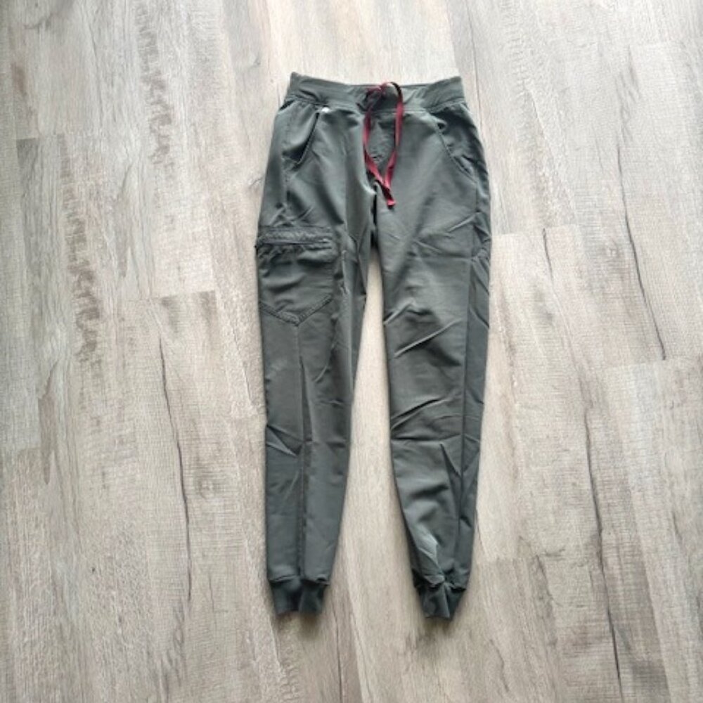 Figs / Zamora Joggers / Bonsai / XS Tall